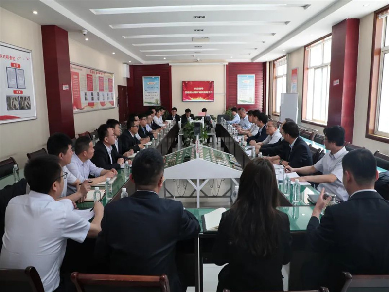 141686709346822392.jpg 榆北煤業(yè):讓職工感到幸福的那些事兒.jpg
