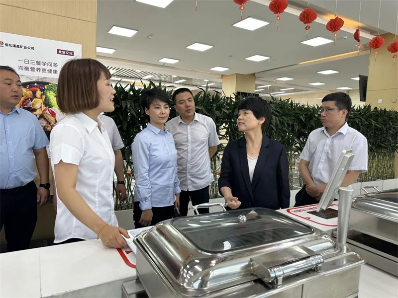 公司黨委副書記、工會主席張瀅到涌鑫公司開展調(diào)研（2）.jpg